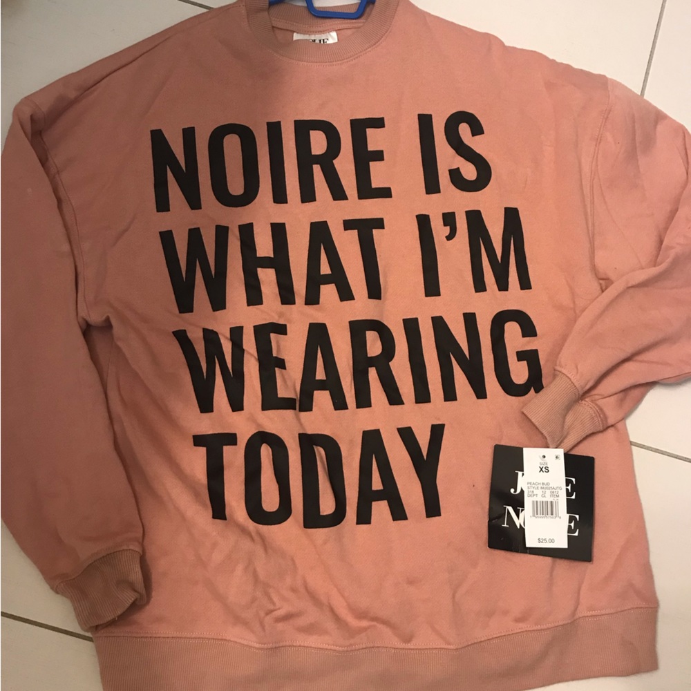 NWT Jolie Noire oversized size XS crew neck sweater in peach. Not sold anymore